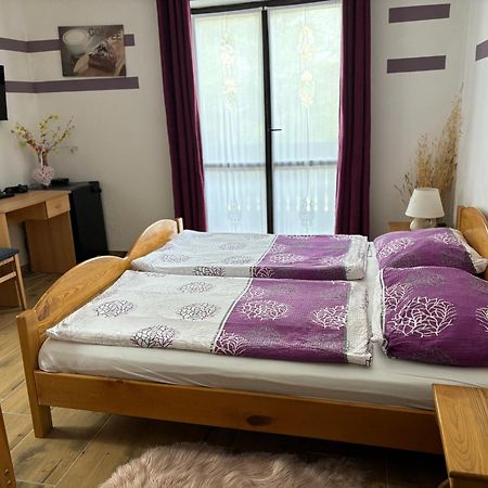 Guest House Kmecki Hram Fortuna Idrija Eksteriør bilde
