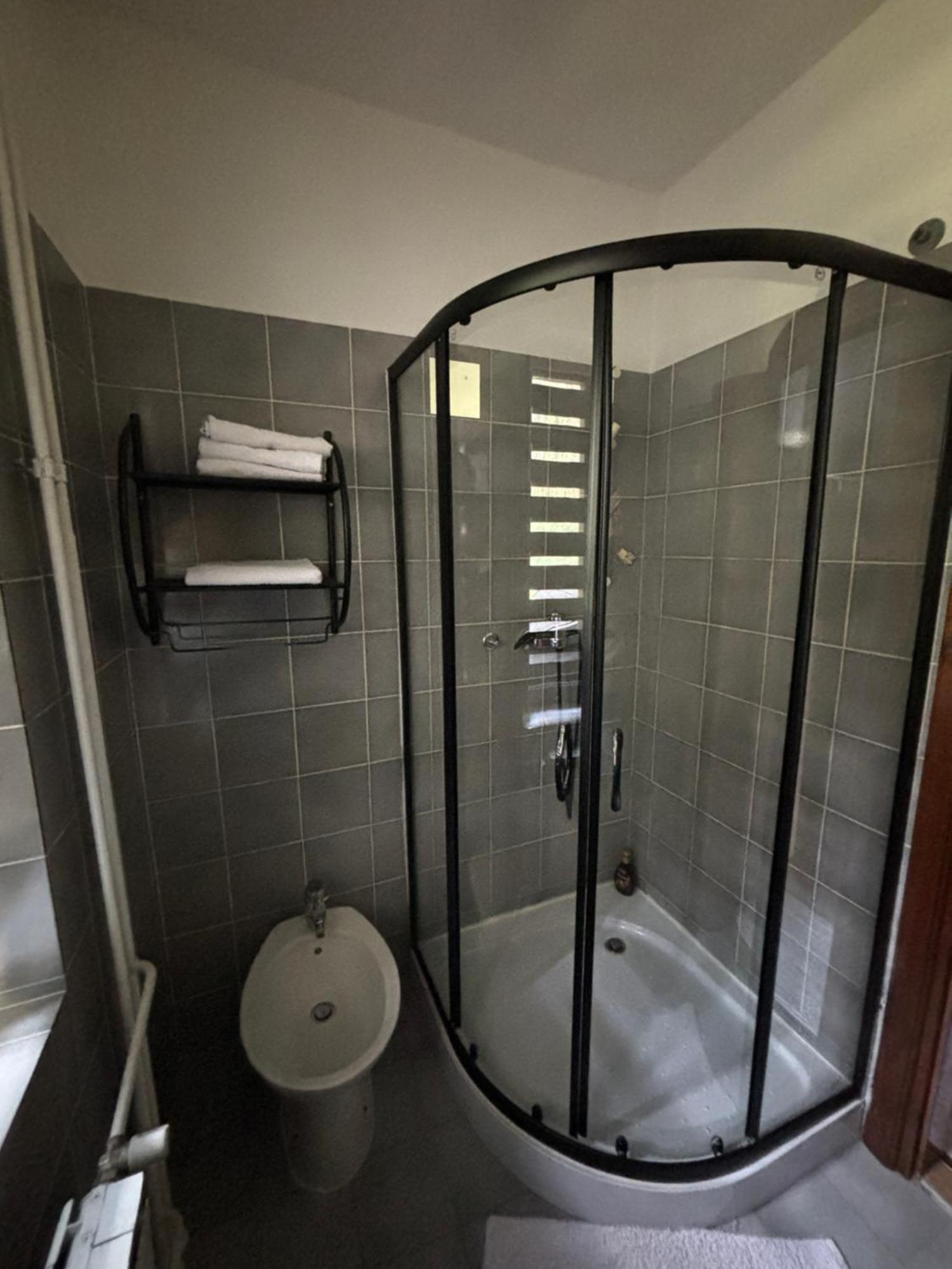 Guest House Kmecki Hram Fortuna Idrija Eksteriør bilde