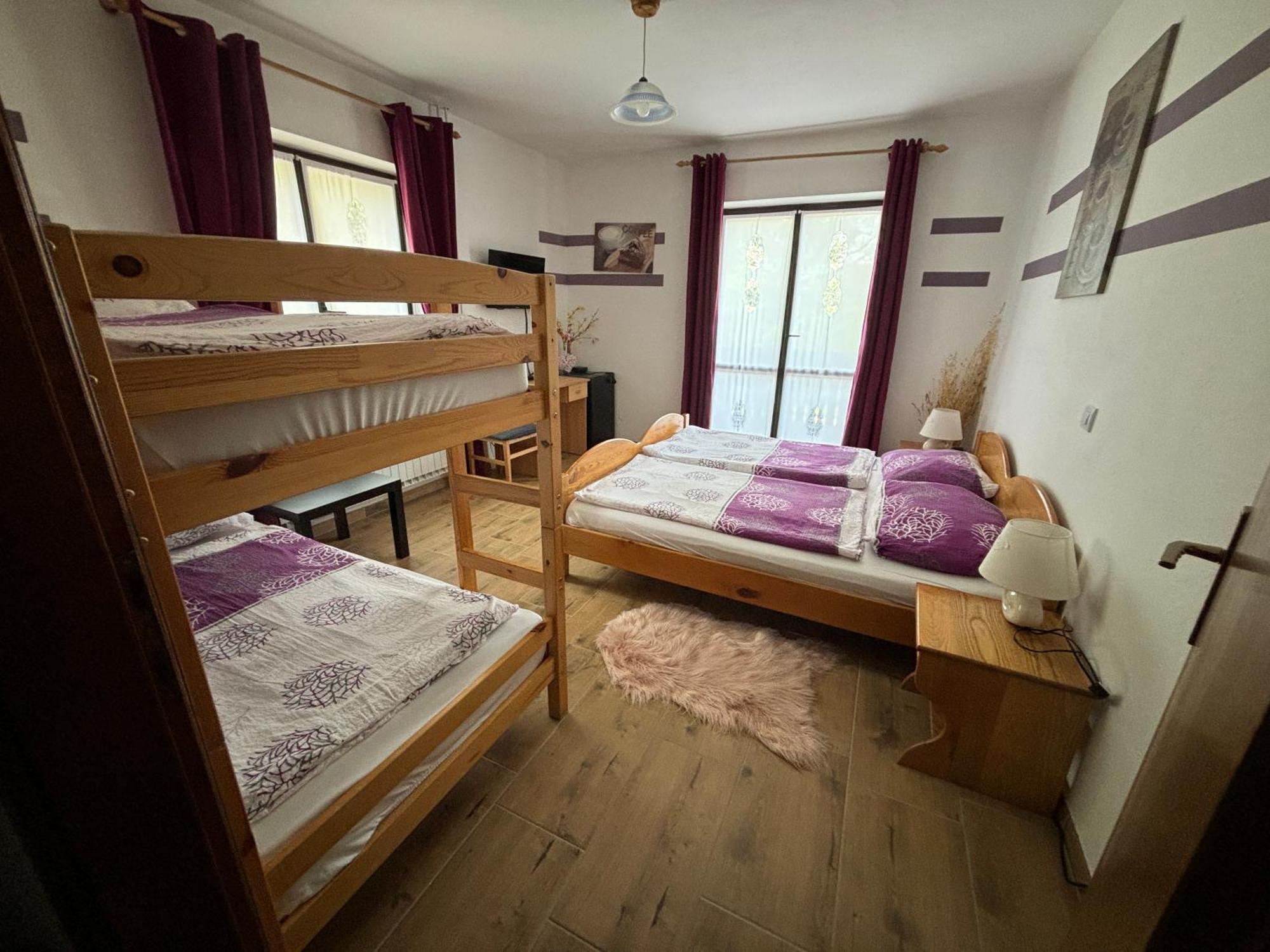 Guest House Kmecki Hram Fortuna Idrija Eksteriør bilde